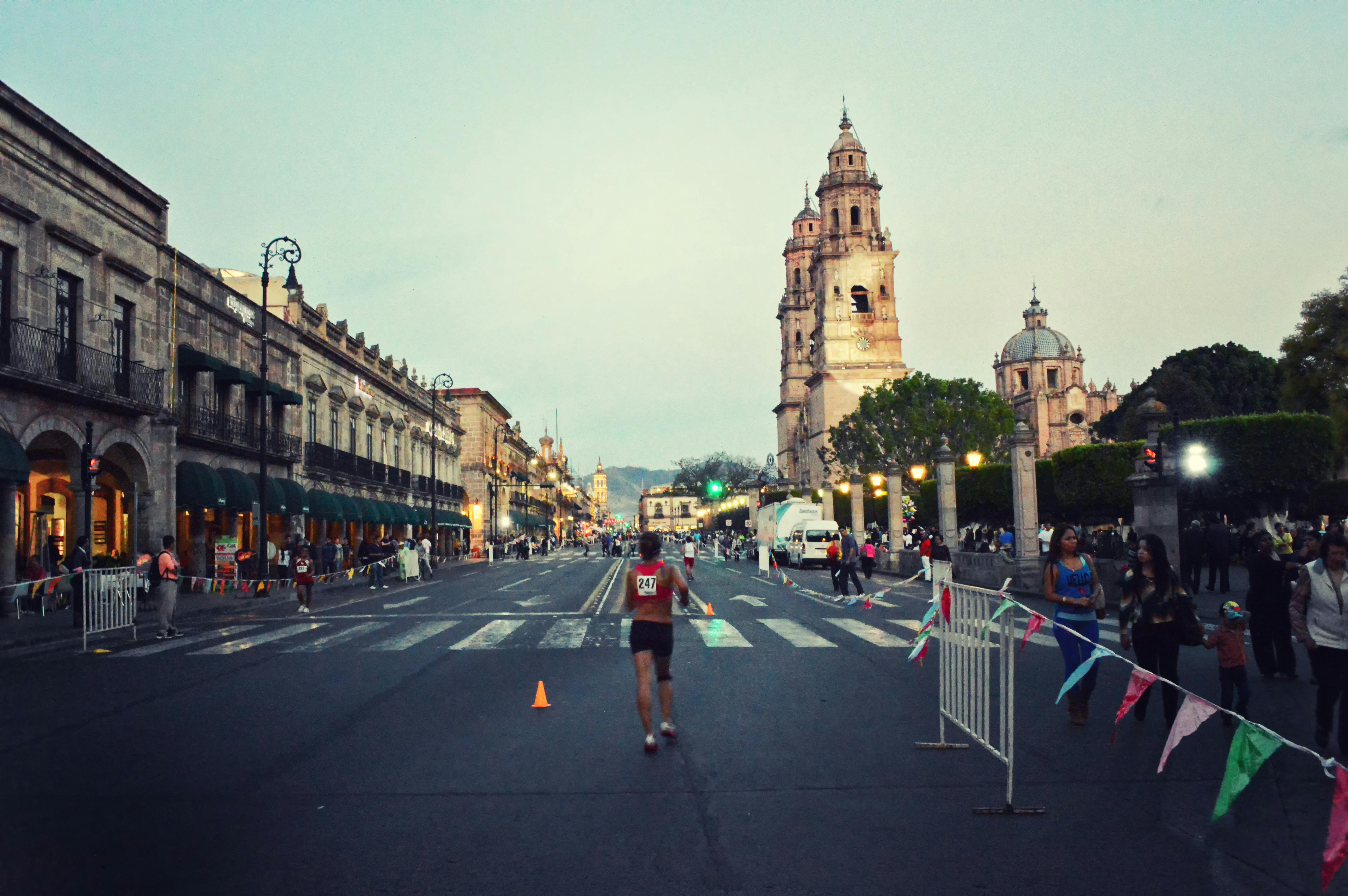 Endurance Rush - Advanced Core 16 Weeks Stay Fit Marathon Running Plan